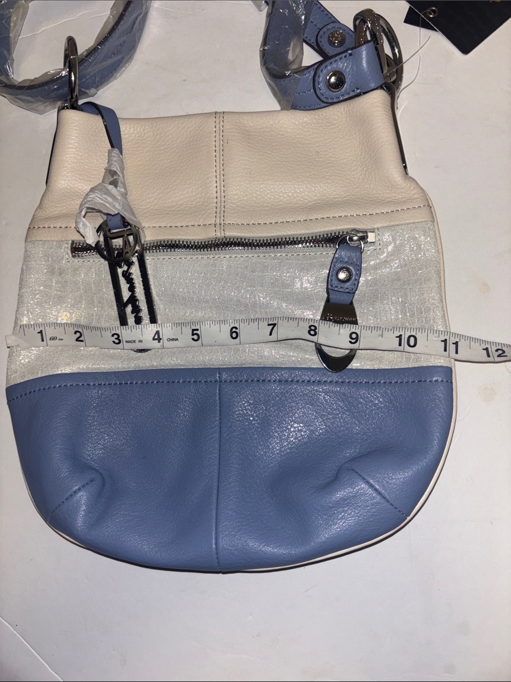 B.MAKOWSKY TRI-COLORED LEATHER CROSSBODY ADJUSTABLE STRAP SILVER HARDWARE NWTS - Picture 2 of 12